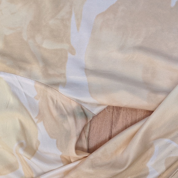 Vintage 70's white and yellow renaissance pattern disco shirt - Picture 11 of 11